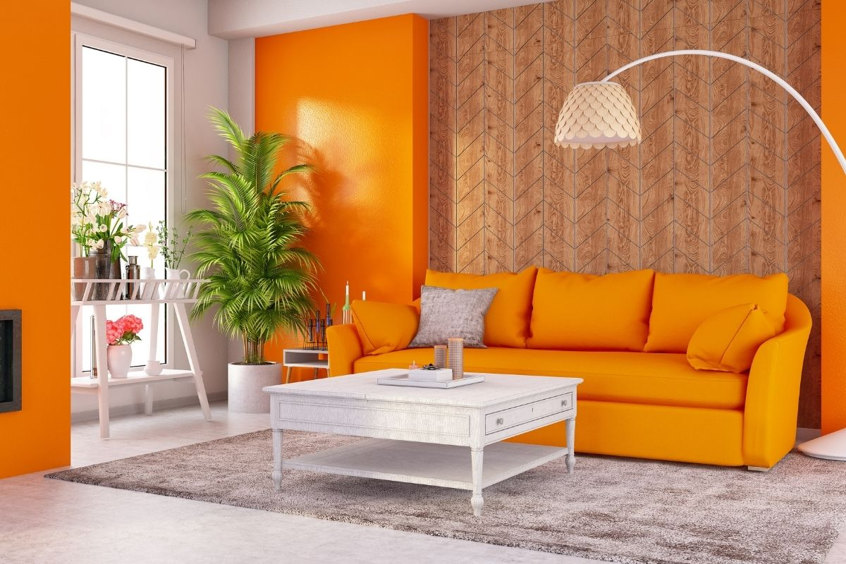 Narancs színű nappaliszoba