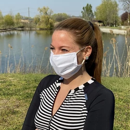 Újrahasználható 2 rétegű Egészségügyi Textil Szájmaszk Redős kialakítással