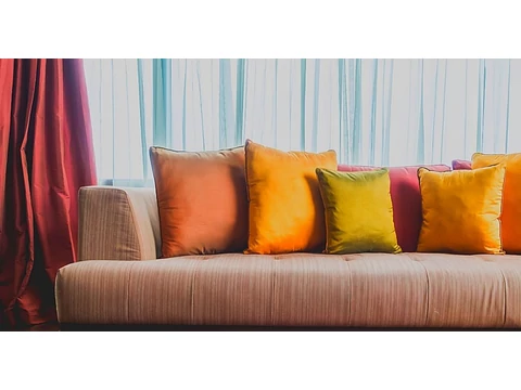 Díszpárnák online, avagy hogyan dobjuk fel a lakást egyszerűen, olcsón és villámgyorsan? 