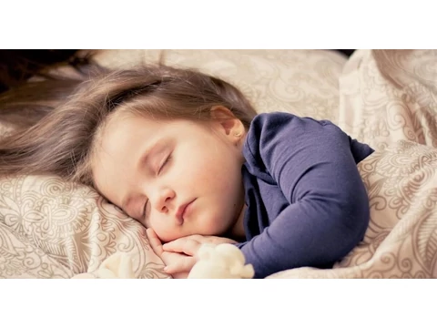 Hogyan biztosítsa gyermekének a megfelelő alvást?