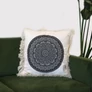 Kép 3/4 - Hagyományos Mandala Párnahuzat - 45x45cm - fekete